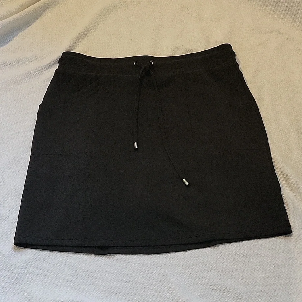 Cable & Gauge Sport Black Skort Small Mint Condition - Picture 2 of 8